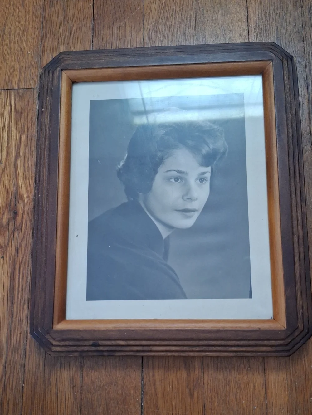 Classic Wooden Picture Frame in Dark Brown and Light Brown